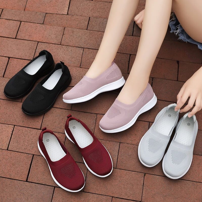 Stela Damskie Czarne Wsuwane Buty - Czarny