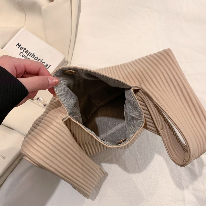 Torebka Damska Cruz Pleated Leather - Czarny