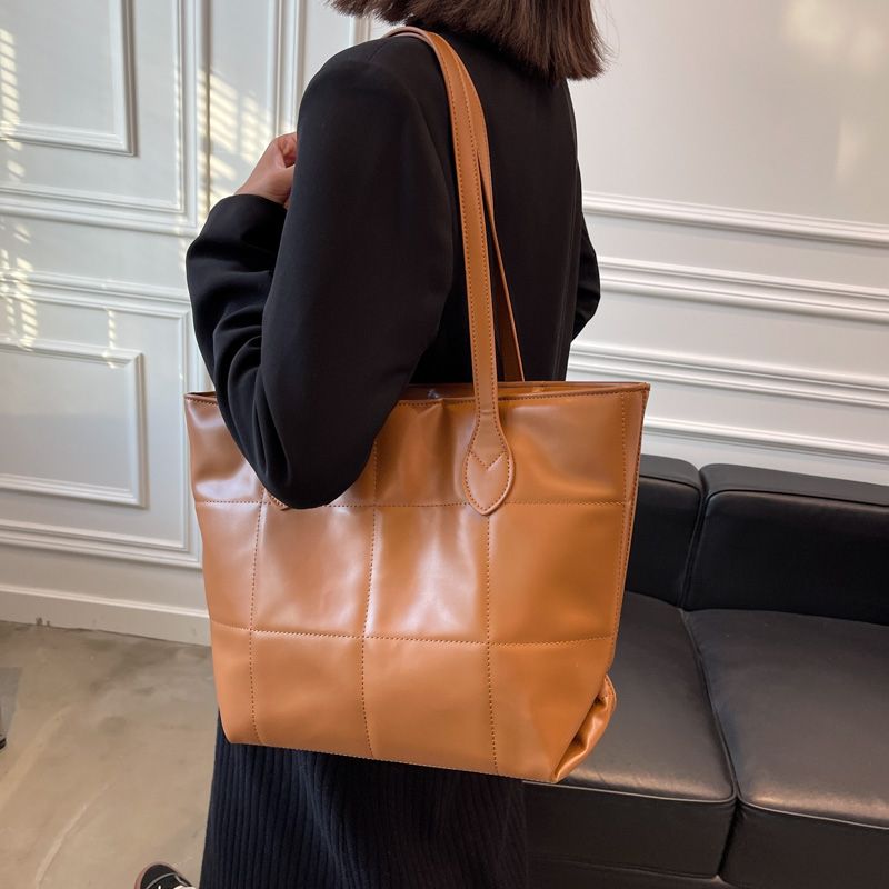 Torebka Damska Kata Minimalist Quilted - Czarny