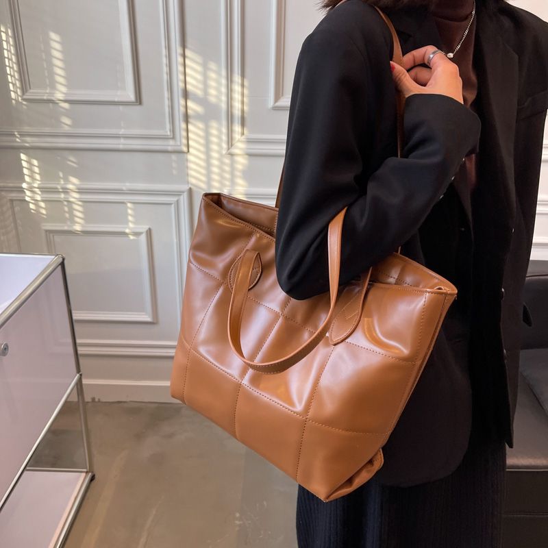 Torebka Damska Kata Minimalist Quilted - Czarny