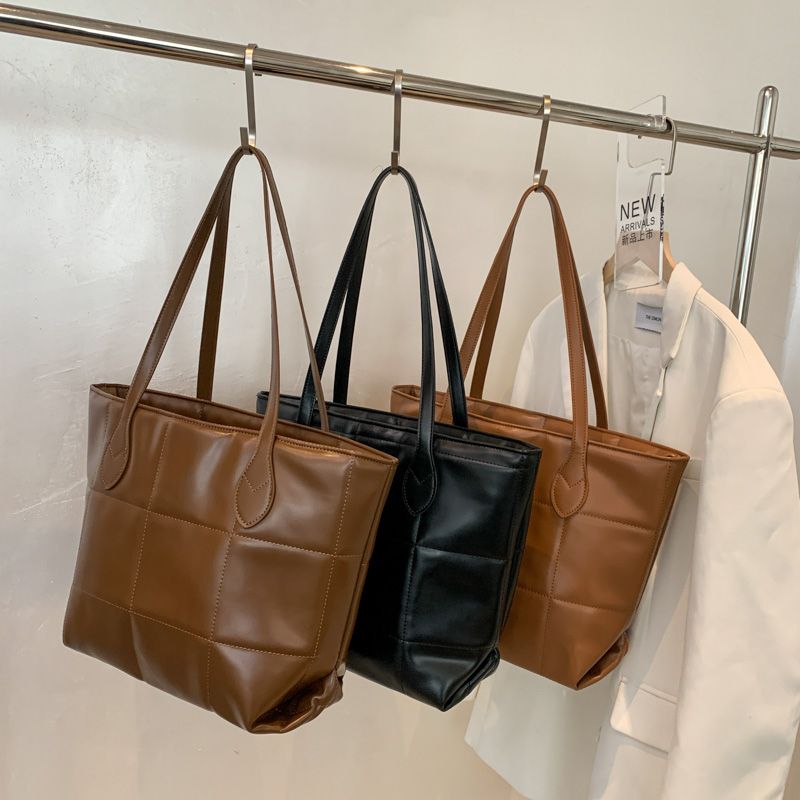 Torebka Damska Kata Minimalist Quilted - Czarny