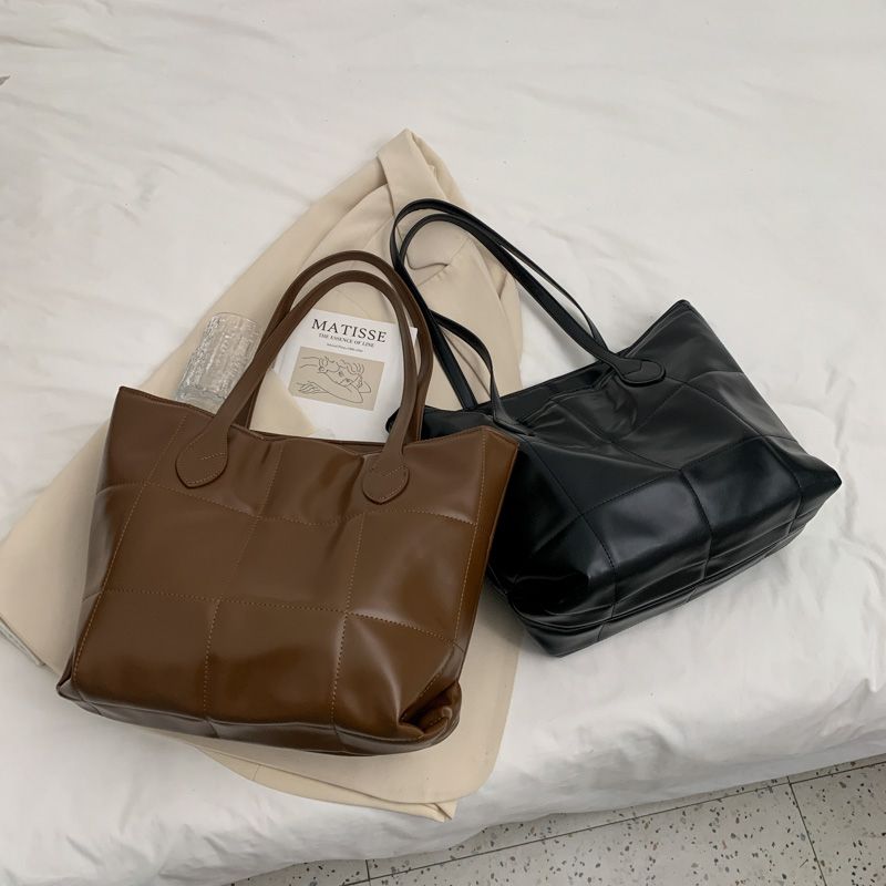 Torebka Damska Kata Minimalist Quilted - Czarny