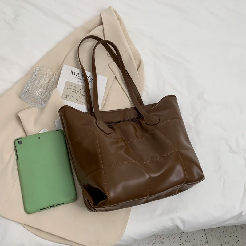 Torebka Damska Kata Minimalist Quilted - Czarny