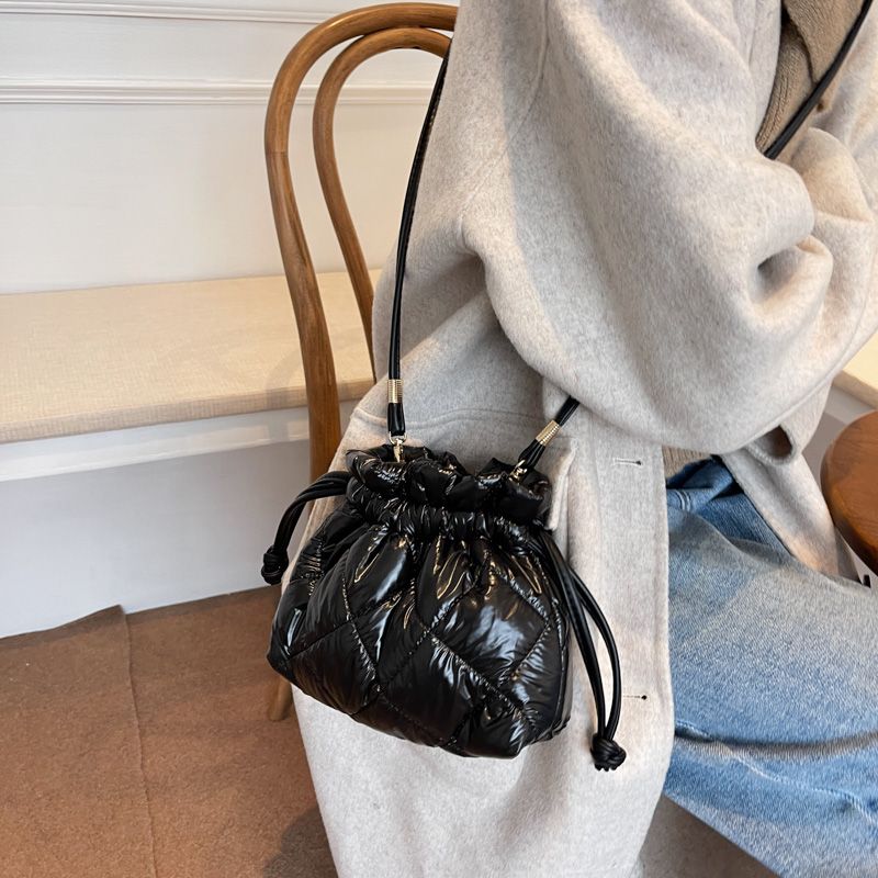 Torebka Damska Puka Faux Leather Na Ramię - Czarny