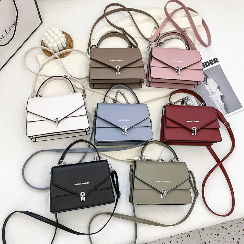 Torebka Damska Tonino High Quality Leather With Chain Short Handle - Czarny
