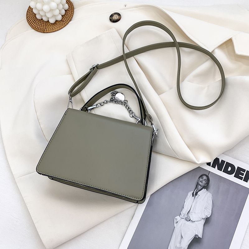 Torebka Damska Tonino High Quality Leather With Chain Short Handle - Czarny