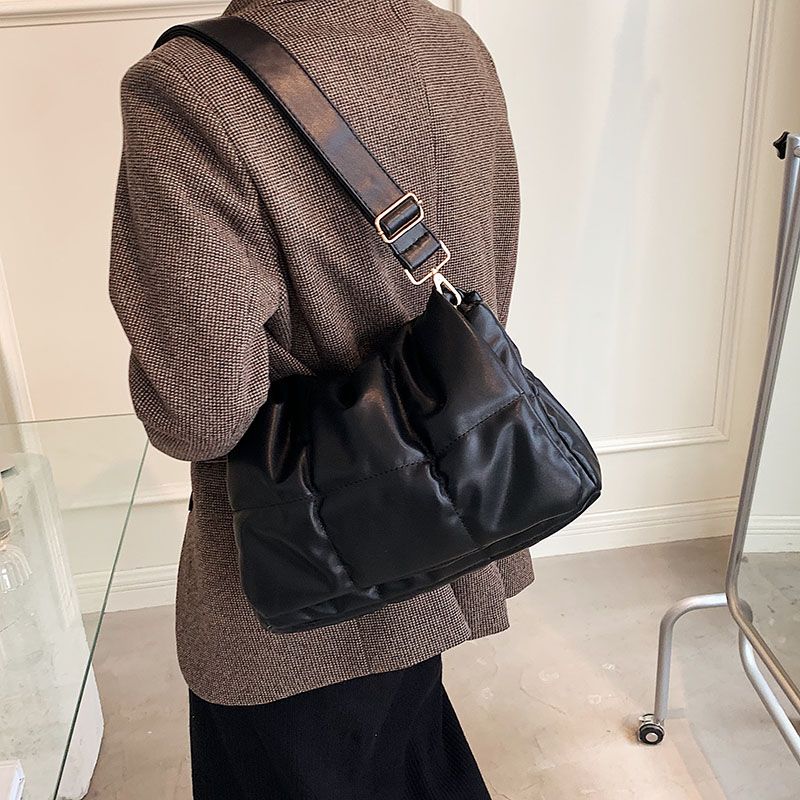 Torebki Damskie Chaman Faux Leather Na Ramię - Czarny