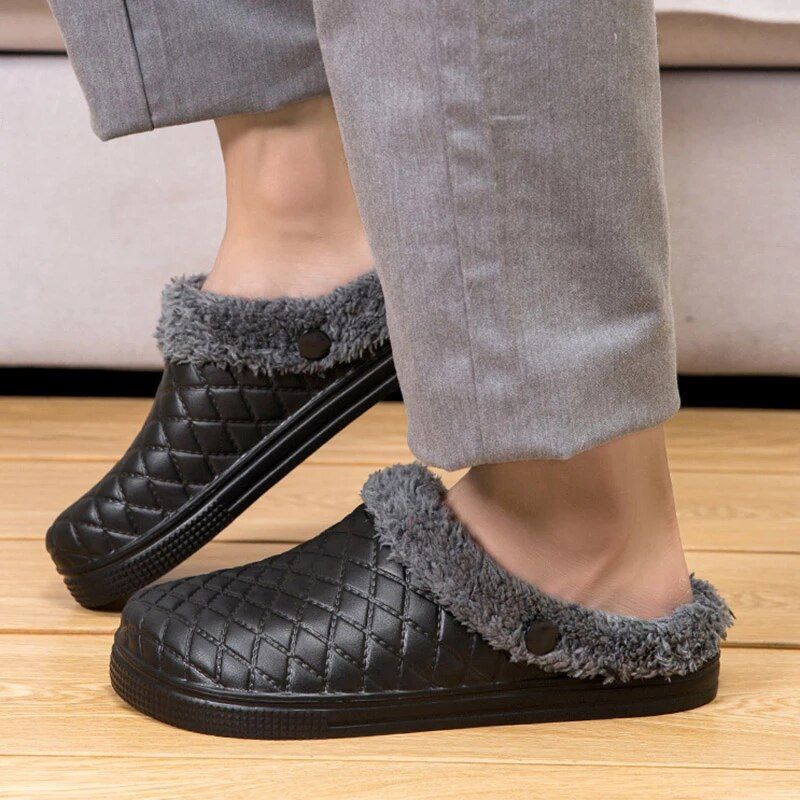 Triany Dla Obu Płci Slipper - Czarny