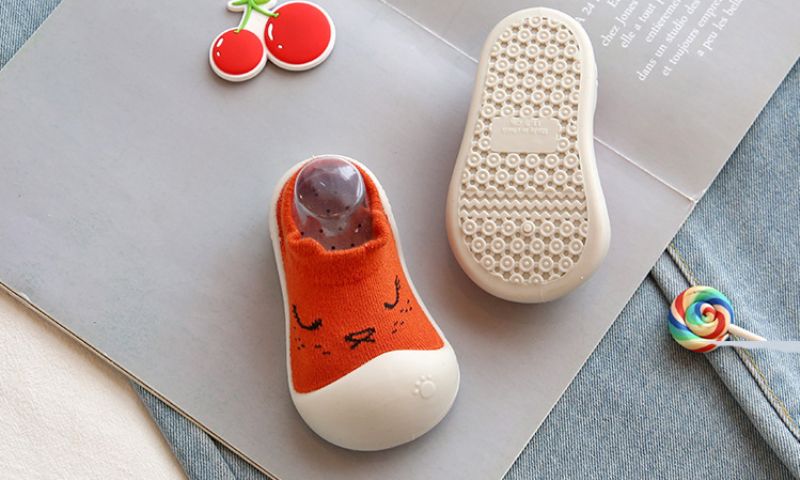 Ubal Baby Modne Tenisówki Chłopięce - Beżowy