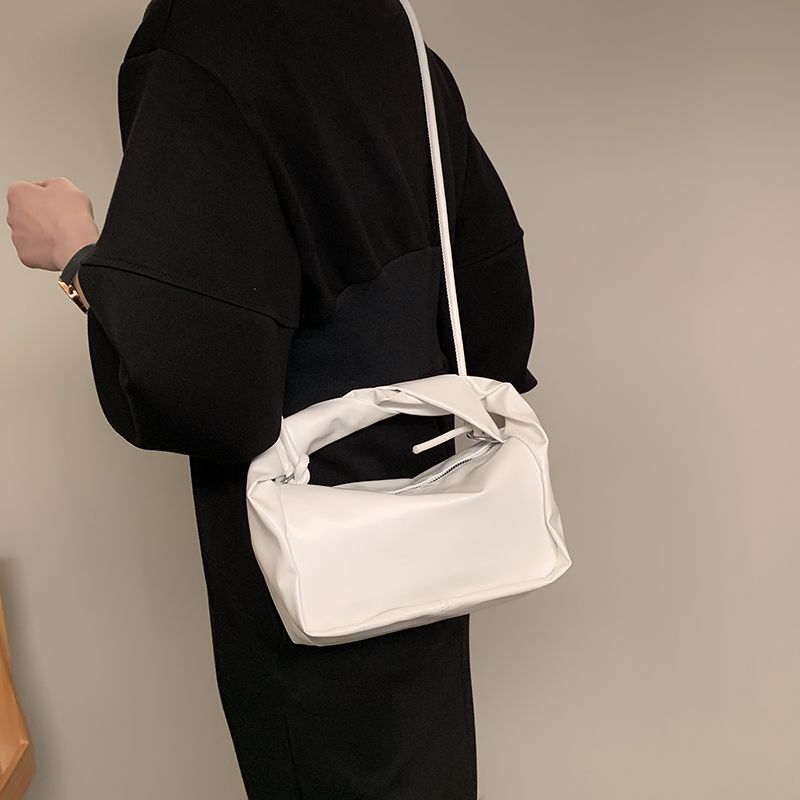 Valdes Mała Skórzana Torebka Damska Typu Crossbody - Fioletowy